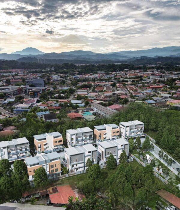 558640560_10163265518030180_2382455642248681908_n